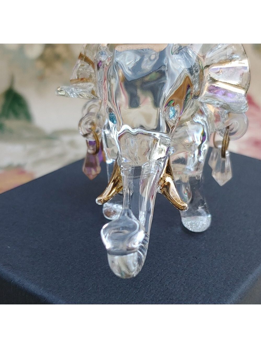 Crystal Elephant Figurine with Gold Tone Accents 4"x2"x2" - Picture 15 of 17